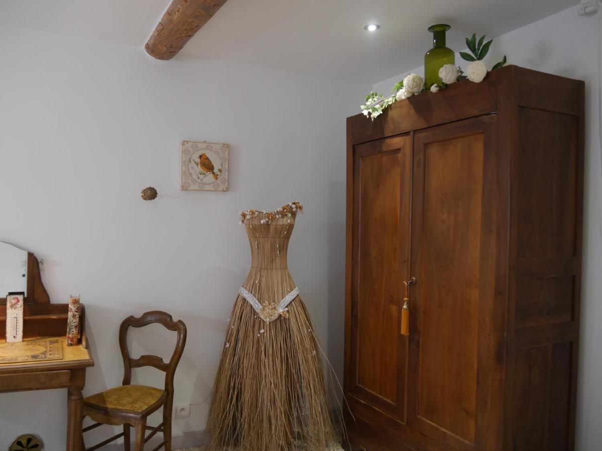 L'Escarpolette Villa Saint-Saturnin-d'Apt Buitenkant foto